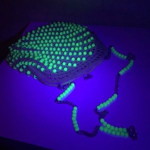 Vintage 💚 Dayne Taylor Lime Green Beaded Evening Purse Glows Under Blacklight